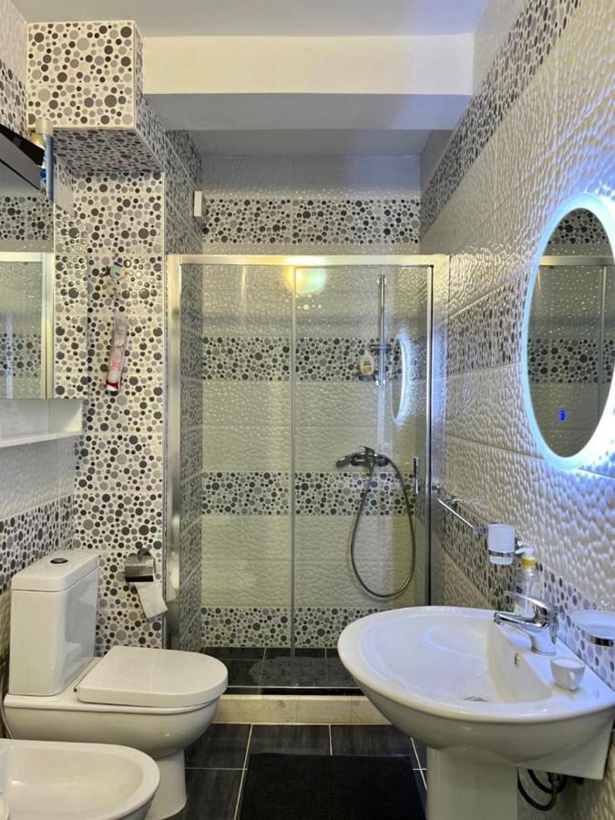 White Sidesea View Apartment Sarandë Eksteriør bilde