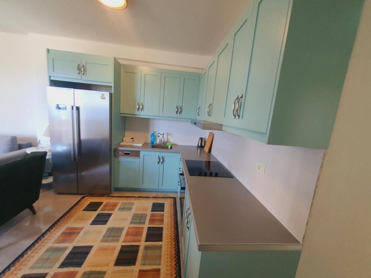 White Sidesea View Apartment Sarandë Eksteriør bilde